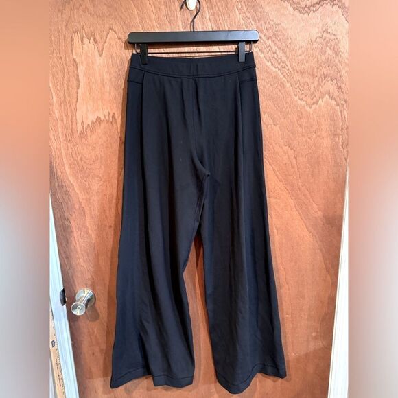 Lululemon Black  Pleated High-Rise Wide-Leg Trouser size 4 - Picture 1 of 11